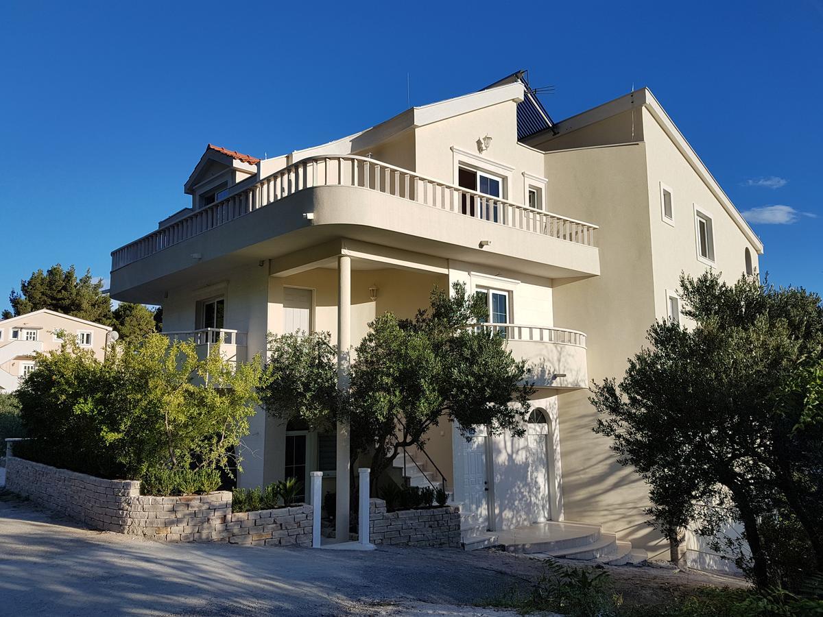 Apartments Vile Holiday Zivogosce Exterior photo